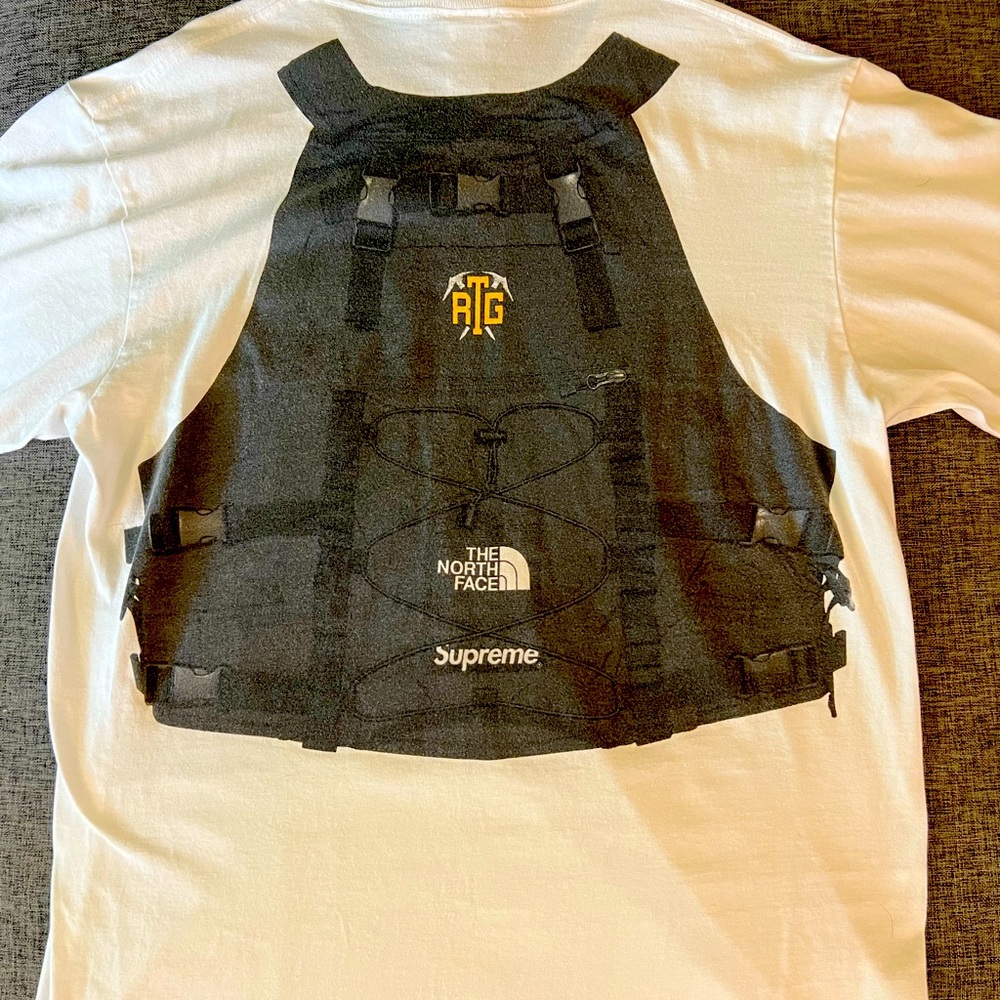 Supreme and The North Face size L